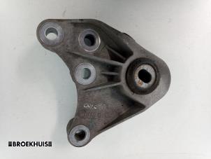 Gebruikte Motorrubber Opel Insignia Sports Tourer 1.5 Turbo 16V 165 Prijs € 30,00 Margeregeling aangeboden door Autobedrijf Broekhuis B.V.