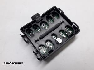Gebruikte Regensensor Mercedes E (W211) 5.0 E-500 V8 24V Prijs € 25,00 Margeregeling aangeboden door Autobedrijf Broekhuis B.V.