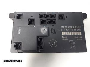 Gebruikte Deur module Mercedes E (W211) 2.2 E-200 CDI 16V Prijs € 25,00 Margeregeling aangeboden door Autobedrijf Broekhuis B.V.