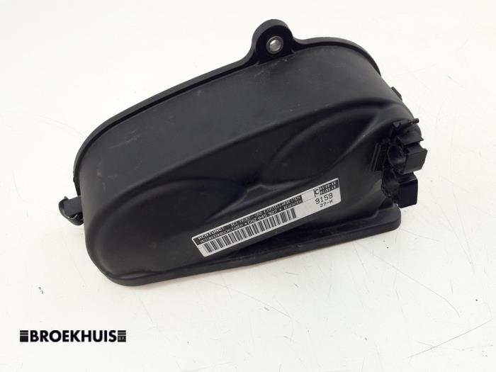 Gebruikte Distributiedeksel Audi A1 Sportback (8XA/8XF) 1.0 TFSI Ultra 12V Prijs € 15,00 Margeregeling aangeboden door Autobedrijf Broekhuis B.V.