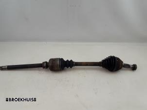 Gebruikte Cardanas rechts-voor (VWA) Fiat Ducato (230/231/232) 2.5 TDI Maxi Prijs € 48,40 Inclusief btw aangeboden door Autobedrijf Broekhuis B.V.