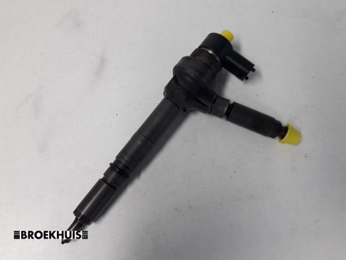Gebruikte Verstuiver (diesel) Opel Astra H SW (L35) 1.7 CDTi 16V Prijs € 30,00 Margeregeling aangeboden door Autobedrijf Broekhuis B.V.