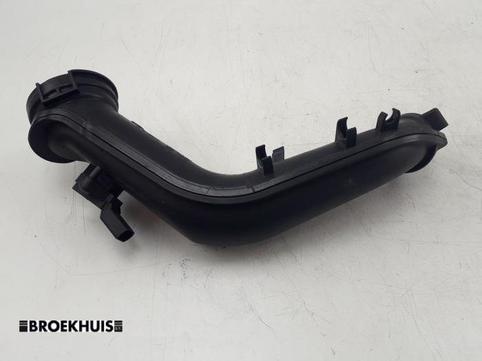 Gebruikte Intercooler Buis Volkswagen Golf VI (5K1) 1.4 TSI 122 16V Prijs € 15,00 Margeregeling aangeboden door Autobedrijf Broekhuis B.V.