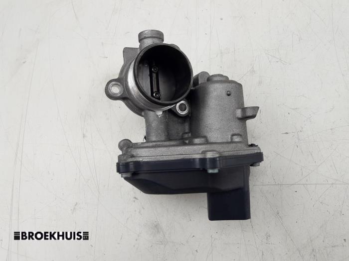 Gebruikte Uitlaat gasklep (EGR) Skoda Octavia Combi (5EAC) 1.6 TDI GreenTec 16V Prijs € 25,00 Margeregeling aangeboden door Autobedrijf Broekhuis B.V.