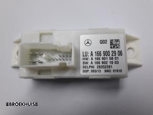 Gebruikte Module Verlichting Mercedes A (W176) 1.8 A-180 CDI 16V Autom. Prijs € 35,00 Margeregeling aangeboden door Autobedrijf Broekhuis B.V.