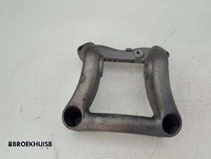 Gebruikte Motorrubber Porsche Cayenne (9PA) 4.5 S V8 32V Prijs € 40,00 Margeregeling aangeboden door Autobedrijf Broekhuis B.V.