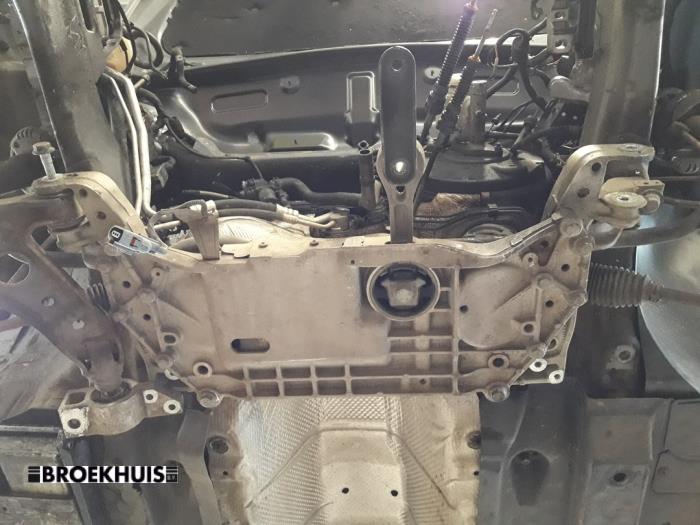 Gebruikte Subframe Volkswagen Golf Plus (5M1/1KP) 1.6 FSI 16V Prijs op aanvraag aangeboden door Autobedrijf Broekhuis B.V.