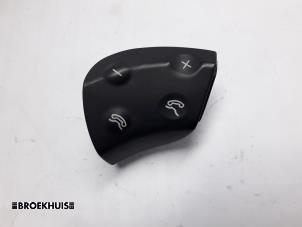 Gebruikte Schakelaar stuurbediening Mercedes C Combi (S203) 1.8 C-180K 16V Prijs € 15,00 Margeregeling aangeboden door Autobedrijf Broekhuis B.V.