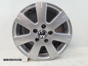 Gebruikte Velg Volkswagen Golf Plus (5M1/1KP) 1.6 FSI 16V Prijs € 35,00 Margeregeling aangeboden door Autobedrijf Broekhuis B.V.