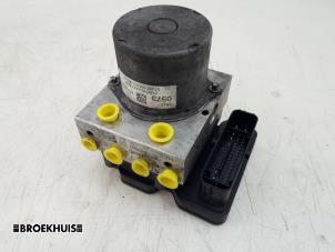 Gebruikte ABS Pomp Opel Astra K 1.6 CDTI 136 16V Prijs € 125,00 Margeregeling aangeboden door Autobedrijf Broekhuis B.V.