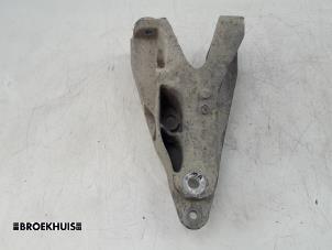 Gebruikte Motorrubber Volkswagen Transporter/Caravelle T5 2.0 TDI DRF Prijs € 24,20 Inclusief btw aangeboden door Autobedrijf Broekhuis B.V.