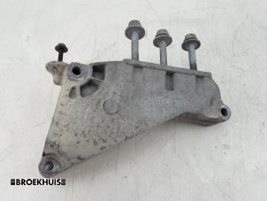 Gebruikte Motorrubber Volkswagen Transporter/Caravelle T5 2.0 TDI DRF Prijs € 18,15 Inclusief btw aangeboden door Autobedrijf Broekhuis B.V.