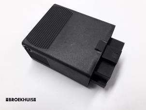 Gebruikte Achterruit verwarmings relais Mercedes Vito (638.0) 2.2 CDI 112 16V Prijs € 18,15 Inclusief btw aangeboden door Autobedrijf Broekhuis B.V.