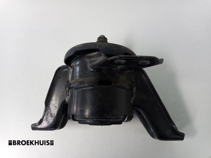 Gebruikte Motorrubber Kia Sportage (QL) 1.7 CRDi 16V 4x2 Prijs € 40,00 Margeregeling aangeboden door Autobedrijf Broekhuis B.V.