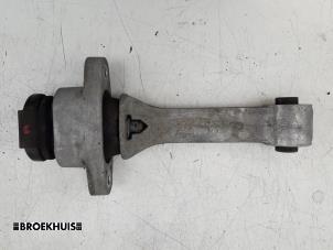 Gebruikte Motorrubber Kia Sportage (QL) 1.7 CRDi 16V 4x2 Prijs € 40,00 Margeregeling aangeboden door Autobedrijf Broekhuis B.V.