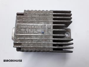 Gebruikte Computer Airco Mercedes E Combi (S210) 3.0 E-300 TD 24V Prijs € 15,00 Margeregeling aangeboden door Autobedrijf Broekhuis B.V.