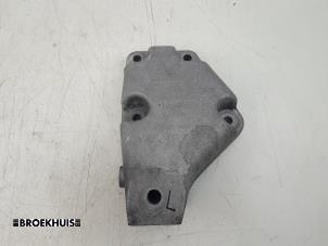 Gebruikte Motorrubber BMW 5 serie Touring (F11) 520d 16V Prijs € 25,00 Margeregeling aangeboden door Autobedrijf Broekhuis B.V.