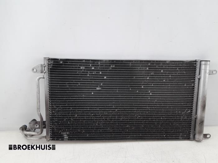 Gebruikte Radiateur Airco Seat Ibiza IV SC (6J1) 1.4 16V Prijs € 30,00 Margeregeling aangeboden door Autobedrijf Broekhuis B.V.