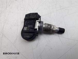 Gebruikte Bandenspanningsensor Kia Niro I (DE) 64 kWh Prijs € 20,00 Margeregeling aangeboden door Autobedrijf Broekhuis B.V.