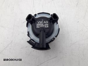 Gebruikte Airbag Sensor Skoda Kodiaq 2.0 TDI 150 16V Prijs € 20,00 Margeregeling aangeboden door Autobedrijf Broekhuis B.V.