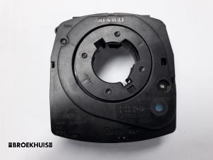 Gebruikte Gier sensor Renault Espace (JK) 3.0 dCi V6 24V Grand Espace Prijs € 20,00 Margeregeling aangeboden door Autobedrijf Broekhuis B.V.