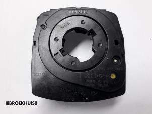 Gebruikte Stuurhoek sensor Renault Espace (JK) 2.2 dCi 16V Prijs € 25,00 Margeregeling aangeboden door Autobedrijf Broekhuis B.V.