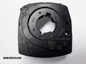Gebruikte Stuurhoek sensor Renault Espace (JK) 2.0 Turbo 16V Grand Espace Prijs € 35,00 Margeregeling aangeboden door Autobedrijf Broekhuis B.V.