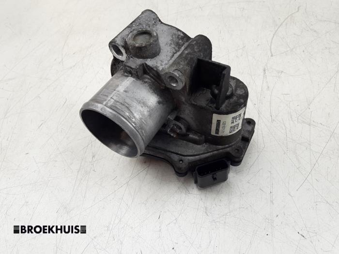 Gebruikte Gasklephuis Renault Master III (FV) 2.3 dCi 100 16V FWD Prijs € 54,45 Inclusief btw aangeboden door Autobedrijf Broekhuis B.V.