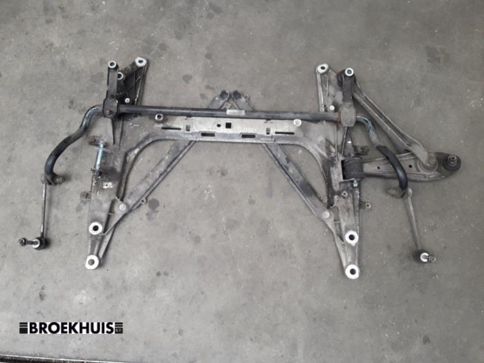 Gebruikte Subframe Porsche 911 (997) 3.8 24V Carrera S Prijs € 600,00 Margeregeling aangeboden door Autobedrijf Broekhuis B.V.