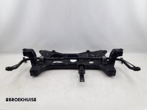 Gebruikte Subframe Volkswagen Golf VII Variant (AUVV) 1.0 TSI 12V BlueMotion Technology Prijs € 100,00 Margeregeling aangeboden door Autobedrijf Broekhuis B.V.