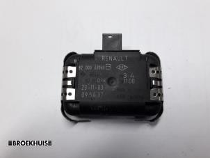 Gebruikte Regensensor Renault Laguna II Grandtour (KG) 1.9 dCi 100 Prijs € 15,00 Margeregeling aangeboden door Autobedrijf Broekhuis B.V.