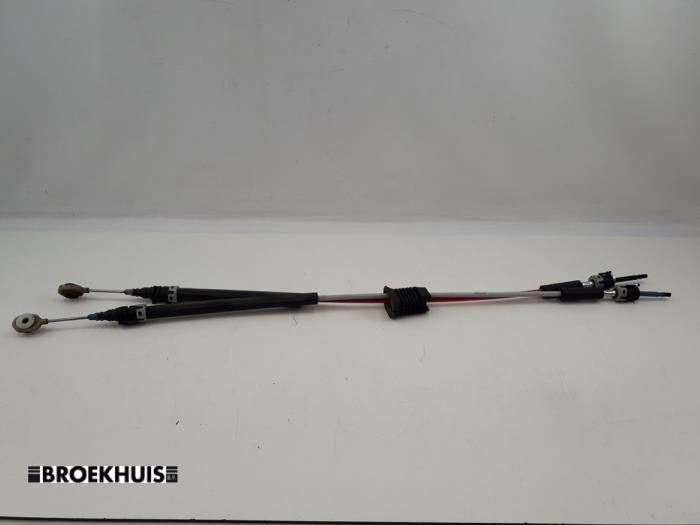 Gebruikte Schakelkabel Versnellingsbak Porsche 911 (997) 3.8 24V Carrera S Prijs € 75,00 Margeregeling aangeboden door Autobedrijf Broekhuis B.V.