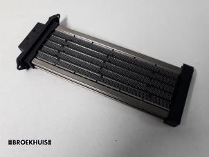 Gebruikte Kachel Verwarmingselement Renault Grand Scénic II (JM) 1.9 dCi 120 Prijs € 20,00 Margeregeling aangeboden door Autobedrijf Broekhuis B.V.