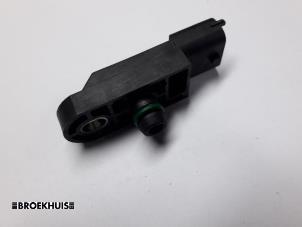 Gebruikte Map Sensor (inlaatspruitstuk) Renault Scénic II (JM) 1.5 dCi 105 Prijs € 10,00 Margeregeling aangeboden door Autobedrijf Broekhuis B.V.