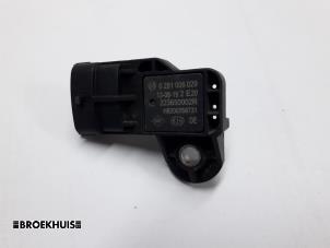 Gebruikte Turbodruk sensor Dacia Sandero II 0.9 TCE 12V Prijs € 20,00 Margeregeling aangeboden door Autobedrijf Broekhuis B.V.