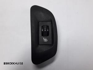 Gebruikte Stoelverwarmings Schakelaar Peugeot 407 (6D) 2.0 16V Prijs € 5,00 Margeregeling aangeboden door Autobedrijf Broekhuis B.V.