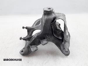 Gebruikte Motorsteun Audi A4 (B9) 2.0 T MHEV 16V Prijs € 20,00 Margeregeling aangeboden door Autobedrijf Broekhuis B.V.