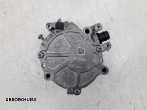 Gebruikte Vacuumpomp (Benzine) Audi A4 (B9) 2.0 T MHEV 16V Prijs € 50,00 Margeregeling aangeboden door Autobedrijf Broekhuis B.V.