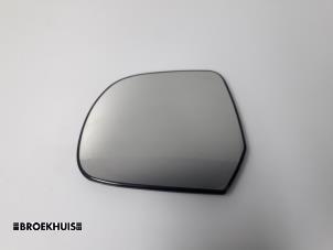 Gebruikte Spiegelglas links Nissan Micra (K13) 1.2 12V DIG-S Prijs € 20,00 Margeregeling aangeboden door Autobedrijf Broekhuis B.V.