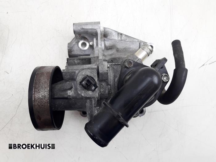 Gebruikte Waterpomp Mazda 6 SportBreak (GJ/GH/GL) 2.2 SkyActiv-D 175 16V Prijs € 35,00 Margeregeling aangeboden door Autobedrijf Broekhuis B.V.