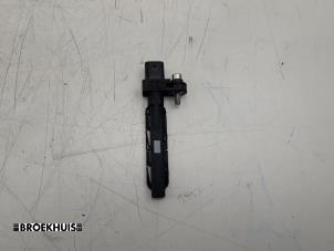 Gebruikte Krukas sensor BMW 1 serie (F20) 116d 1.5 12V TwinPower Prijs € 22,50 Margeregeling aangeboden door Autobedrijf Broekhuis B.V.