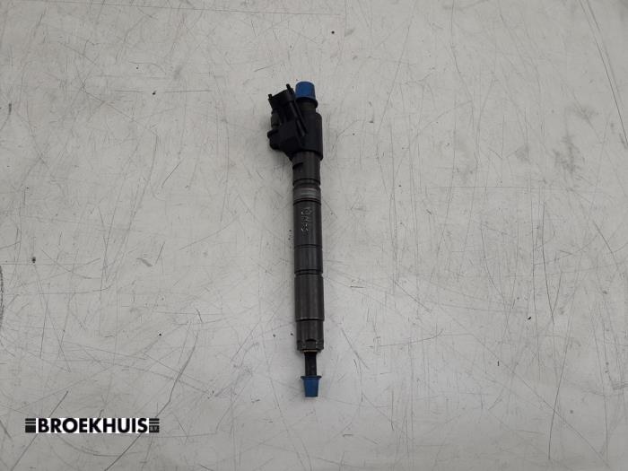 Gebruikte Verstuiver (diesel) Volvo V70 (BW) 2.4 D 20V Prijs € 75,00 Margeregeling aangeboden door Autobedrijf Broekhuis B.V.