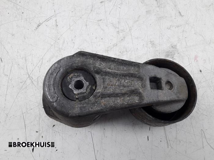 Spanner multiriem van een Land Rover Range Rover Sport (LS) 4.2 V8 32V Supercharged 2005