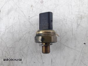 Gebruikte Oliedruk sensor Volkswagen Golf VII (AUA) 1.0 TSI 12V BlueMotion Prijs € 20,00 Margeregeling aangeboden door Autobedrijf Broekhuis B.V.