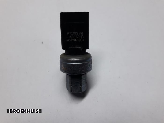 Gebruikte Druksensor airco Peugeot 207 SW (WE/WU) 1.6 16V VTRi Prijs € 10,00 Margeregeling aangeboden door Autobedrijf Broekhuis B.V.