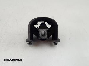 Gebruikte Motorrubber Volkswagen Transporter T6 2.0 TDI 150 Prijs € 18,15 Inclusief btw aangeboden door Autobedrijf Broekhuis B.V.