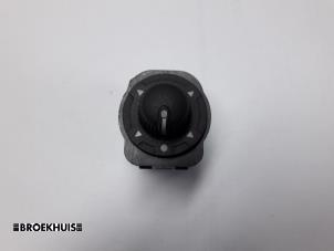 Gebruikte Spiegel Schakelaar Peugeot Boxer (244) 2.0 HDi Prijs € 12,10 Inclusief btw aangeboden door Autobedrijf Broekhuis B.V.