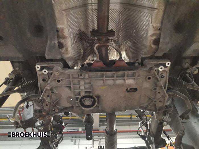 Gebruikte Subframe Volkswagen Golf VI (5K1) 1.2 TSI BlueMotion Prijs € 60,00 Margeregeling aangeboden door Autobedrijf Broekhuis B.V.
