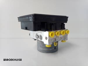 Gebruikte ABS Pomp Volkswagen ID.3 (E11/E12) First, Life, Pro 58 kWh Prijs € 250,00 Margeregeling aangeboden door Autobedrijf Broekhuis B.V.