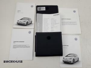 Gebruikte Instructie Boekje Volkswagen ID.3 (E11) 1st Prijs € 25,00 Margeregeling aangeboden door Autobedrijf Broekhuis B.V.
